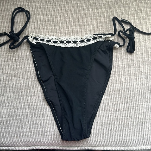 WITH JEAN Betsy Bikini Bottom Black / White - Picture 4 of 7